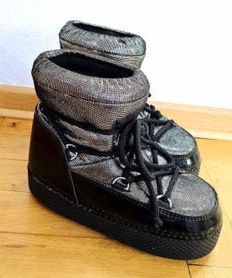 Moonboots