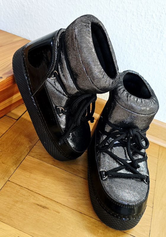 Moonboots