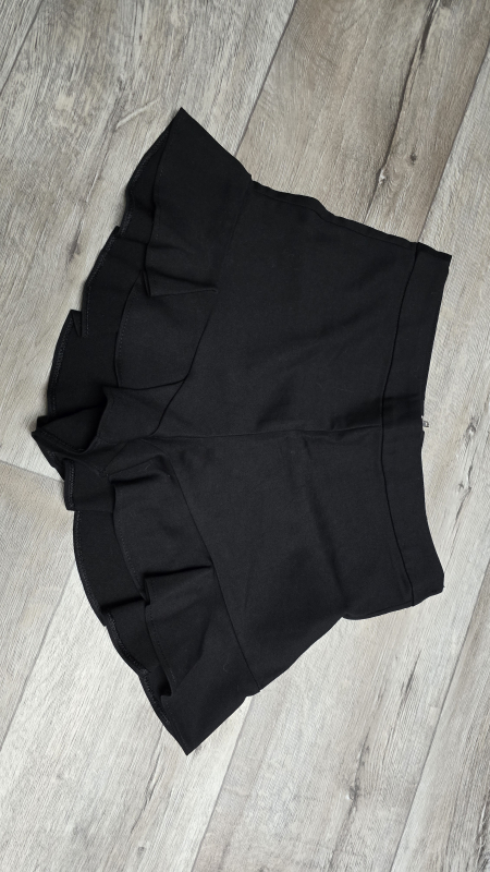 Hotpants mit Rüschen