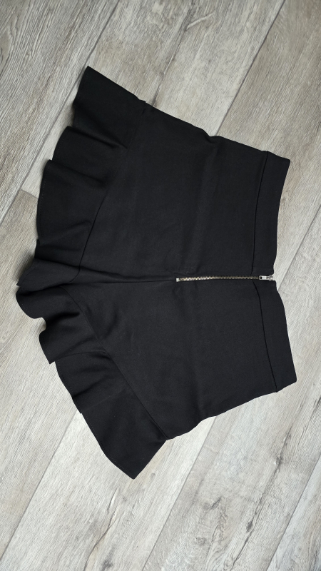 Hotpants mit Rüschen